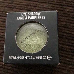 Mac eyeshadow